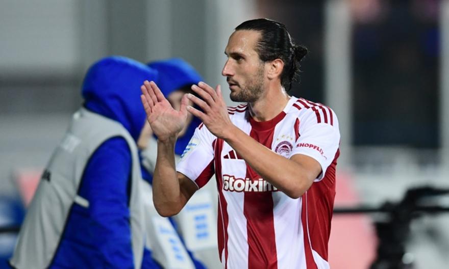 Ολυμπιακός: Ο Γιαζίτσι αναζητά τον επόμενο σταθμό της καριέρας του