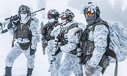 «Αρκτική Φρουρά»: Στη βάση όπου στρατεύματα εκπαιδεύονται για πόλεμο με τη Ρωσία