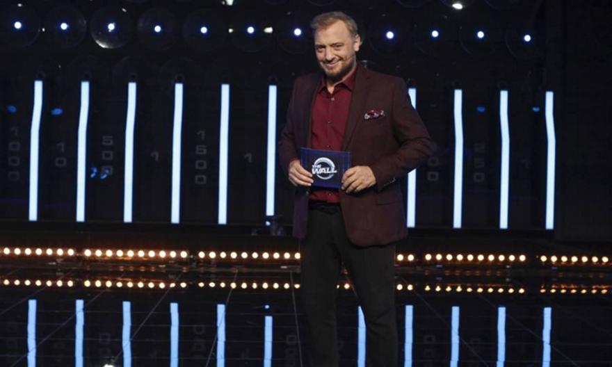 The Wall με τον Χρήστο Φερεντίνο: Το δίδυμο που παίζει για το ταξίδι ζωής