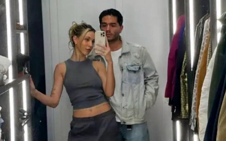 Τρελό τρολάρισμα από τη Γαρυφαλιά για το οτι ο Μάστορας τραγουδάει για μια Μαργαρίτα