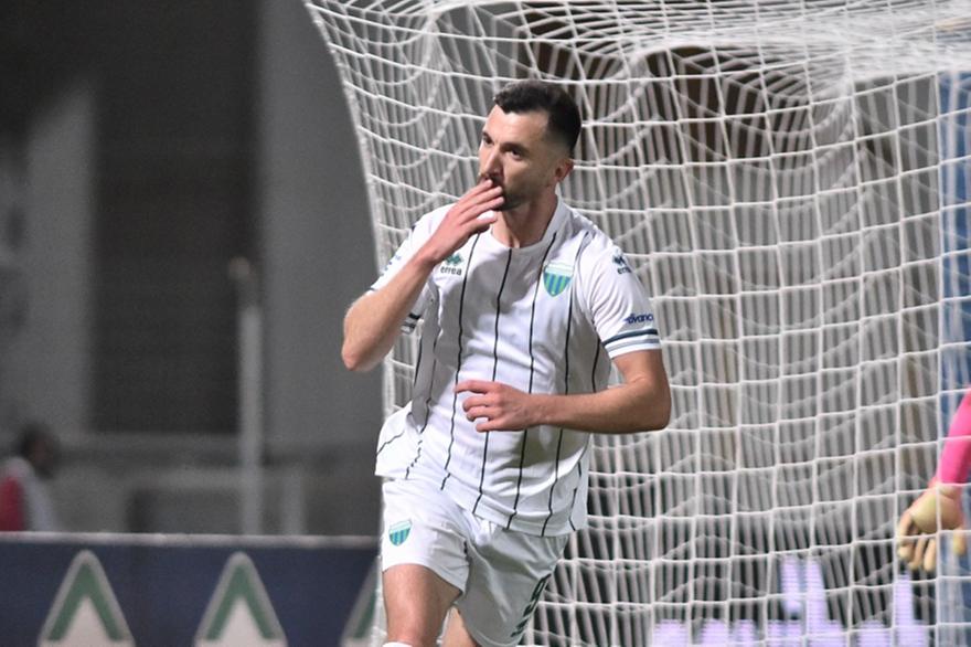 Χωρίς Όζμπολτ και Βέρμπιτς στο Αγρίνιο ο Λεβαδειακός