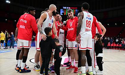 Πλούσιο θέαμα εντός και εκτός παρκέ, στην παρακάμερα του Ολυμπιακού από την αναμέτρηση με το Μαρούσι