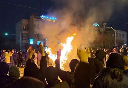 Reuters: Τουλάχιστον 5.000 οι νεκροί στις ταραχές, παραδέχεται Ιρανός αξιωματούχος