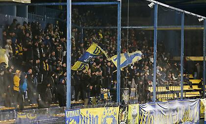 Αντιδράσεις και αποδοκιμασίες από τον κόσμο του Παναιτωλικού