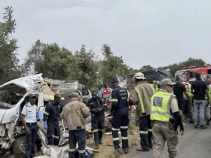 11 μαθητές νεκροί από σύγκρουση μικρού λεωφορείου με φορτηγό στη Νότια Αφρική