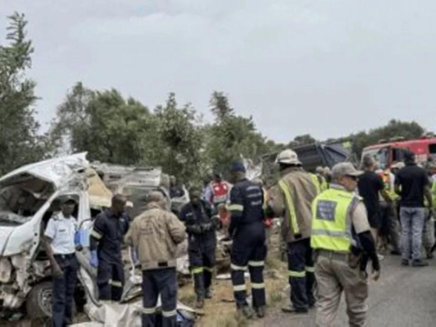 11 μαθητές νεκροί από σύγκρουση μικρού λεωφορείου με φορτηγό στη Νότια Αφρική