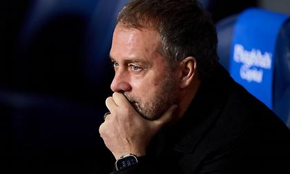 Έξαλλοι με τον διαιτητή στην Μπαρτσελόνα: «Τα ίδια έκανε και πέρσι»