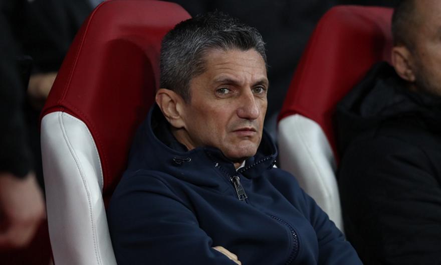 Τσορμπατζόγλου: «Παγώνει η απόκτηση στόπερ, προτεραιότητα η απόκτηση δεξιού μπακ - Μάλλον παίζει με Μπέτις ο Μεϊτέ»