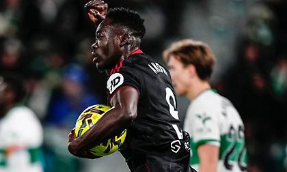 Ψυχωμένη Σεβίλλη έμεινε όρθια στην έδρα της Έλτσε