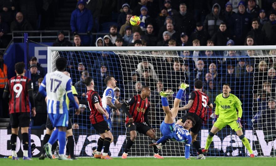 Κωστούλας: «Εσείς το βλέπετε πρώτη φορά, αλλά το κάνω συνέχεια»