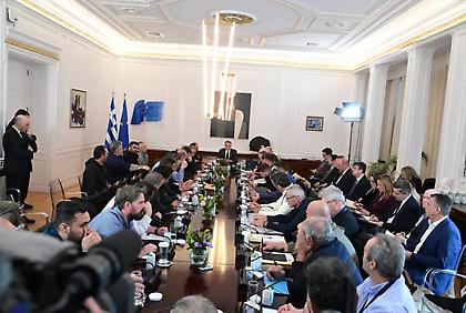 Η μαραθώνια σύσκεψη και οι τεχνικές βελτιώσεις