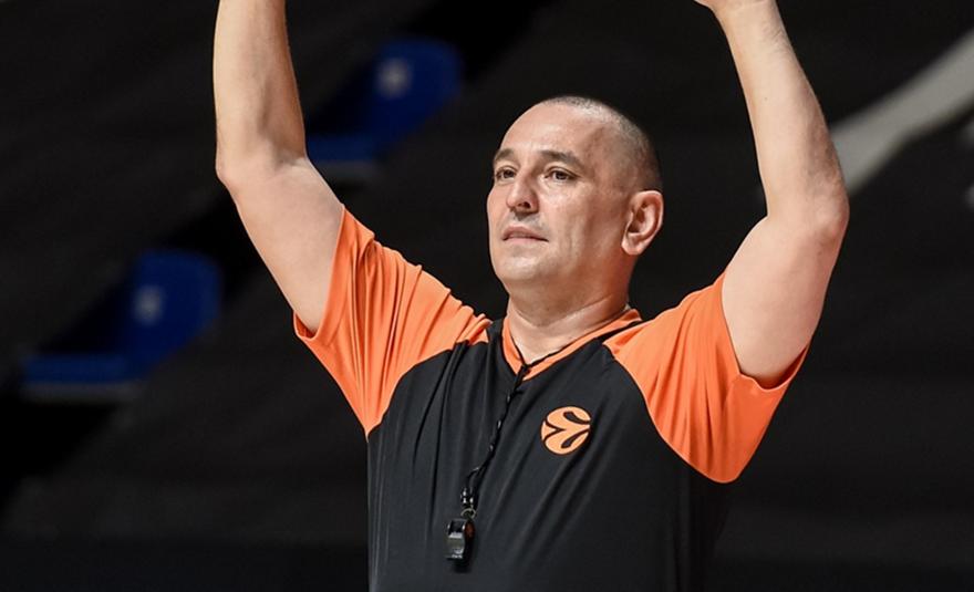 Οι διαιτητές στα Εφές-Ολυμπιακός και Μακάμπι-Παναθηναϊκός