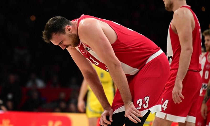 Νοκ άουτ για τη μάχη του Ολυμπιακού με την Εφές ο Μιλουτίνοφ!