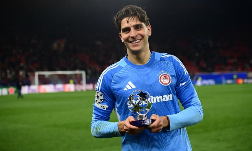 MVP της νίκης του Ολυμπιακού επί της Μπάγερ Λεβερκούζεν ο απροσπέλαστος Τζολάκης!