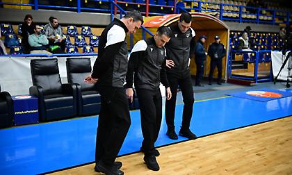 Αναβλήθηκε το Περιστέρι-Σαραγόσα: Έσταζε η οροφή του κλειστού «Ανδρέας Παπανδρέου»