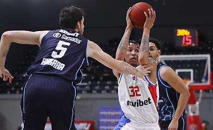 Διασυρμός από την Τουρκ Τέλεκομ για Πανιώνιο