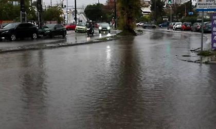 Κόκκινος συναγερμός για την επερχόμενη κακοκαιρία - Πού είναι κλειστά τα σχολεία