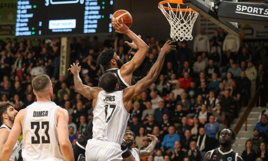 «Σκόρπισε» την Πριέβιτζα και «καπάρωσε» πρόκριση ο ΠΑΟΚ