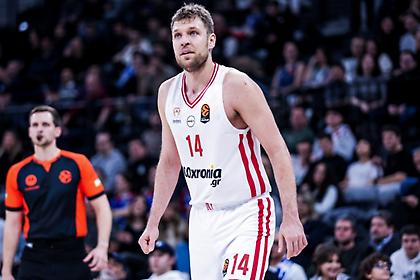 Άντεξε στην Πόλη και συνέχισε την αναρρίχηση ο Ολυμπιακός!