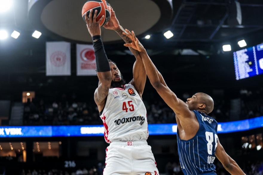 Χολ: «Να σταματήσουμε να βγαίνουμε χαλαροί κι άνετοι στο δεύτερο ημίχρονο»