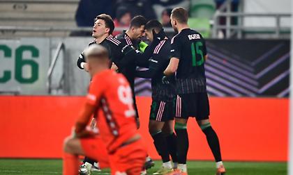 Πάγωσε... ακόμη περισσότερο την Groupama Arena με άπιαστη οβίδα ο Ζαρουρί!