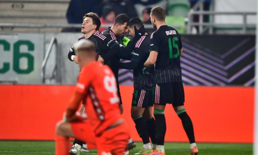 Πάγωσε... ακόμη περισσότερο την Groupama Arena με άπιαστη οβίδα ο Ζαρουρί!