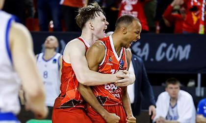 Κορυφή για Μπεσίκτας, νίκες σε «νεκρό» χρόνο για Τρέντο, Ουλμ, Μανρέσα, «σεφτές» για Αμβούργο