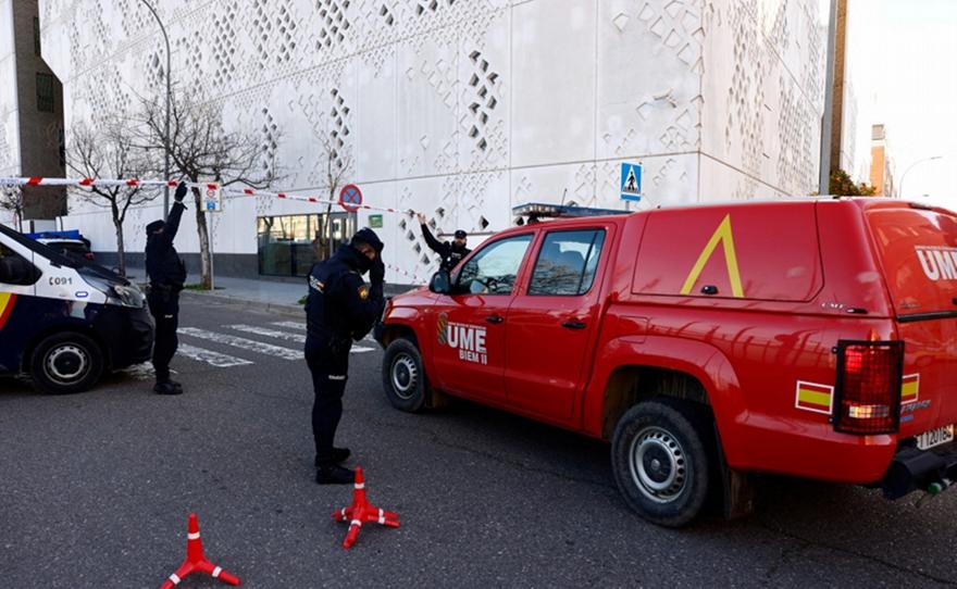 Νέο σιδηροδρομικό ατύχημα στην Ισπανία - Τρένο προσέκρουσε σε γερανό