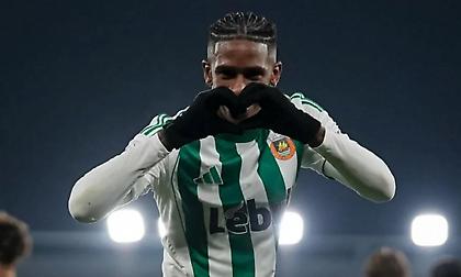 Νικολακόπουλος: «Ο Ολυμπιακός έχει φέρει τη μεταγραφή του Αντρέ Λουίζ στα μέτρα του»