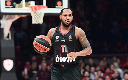 Ολυμπιακός: Έβγαλε την μπότα ο Μόρις, μετρά αντίστροφα για την επιστροφή του