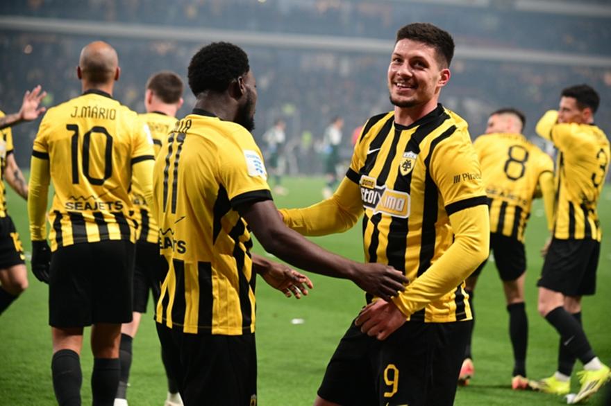 Τσακίρης: «Με συνταγή Παναθηναϊκού η 11άδα της ΑΕΚ»