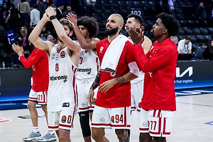 Παγωμάρα στην Πόλη και «ερυθρόλευκοι» πανηγυρισμοί: Η παρακάμερα από το σημαντικό διπλό του Ολυμπιακού