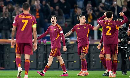 Νίκη-βήμα οκτάδας για τη Ρόμα πριν συναντήσει τον Παναθηναϊκό, ηττήθηκε αλλά προκρίθηκε στα playoffs η Nότιγχαμ