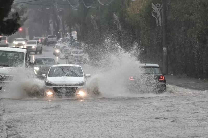 Κακοκαιρία: Σε ποιες περιοχές της Αττικής καταρρίφθηκε το ρεκόρ βροχής