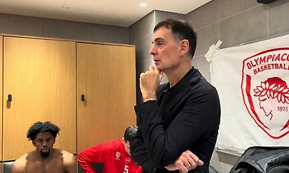 Μπαρτζώκας στα αποδυτήρια: «Πολύ σημαντική νίκη - Χάσαμε το μυαλό μας στο δεύτερο μέρος»