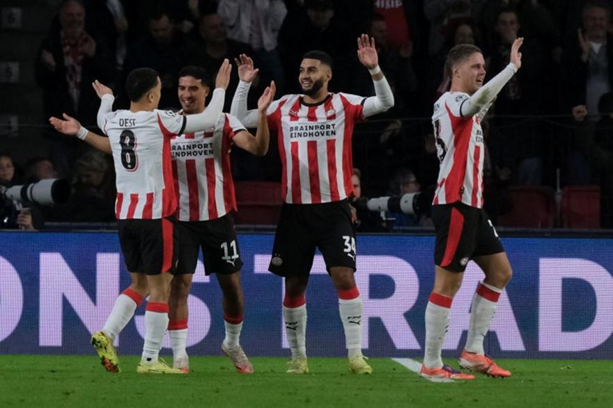 Γλίτωσε τα χειρότερα η Αϊντχόφεν ισοφαρίζοντας στο 90+2’ την Μπρέντα