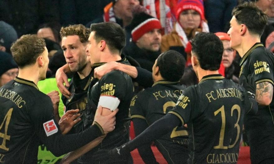 Τέζαρε την Μπάγερν στο Μονάχο η Άουγκσμπουργκ με ανατροπάρα και… σερβιτόρο Γιαννούλη!