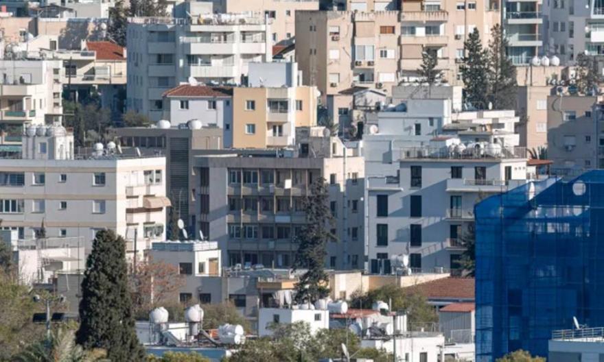 Βραχυχρόνιες Μισθώσεις: Νέοι περιορισμοί το 2026 - Πού και πότε μεταβιβάζεται το ακίνητο αλλά χάνεται η άδεια μίσθωσης