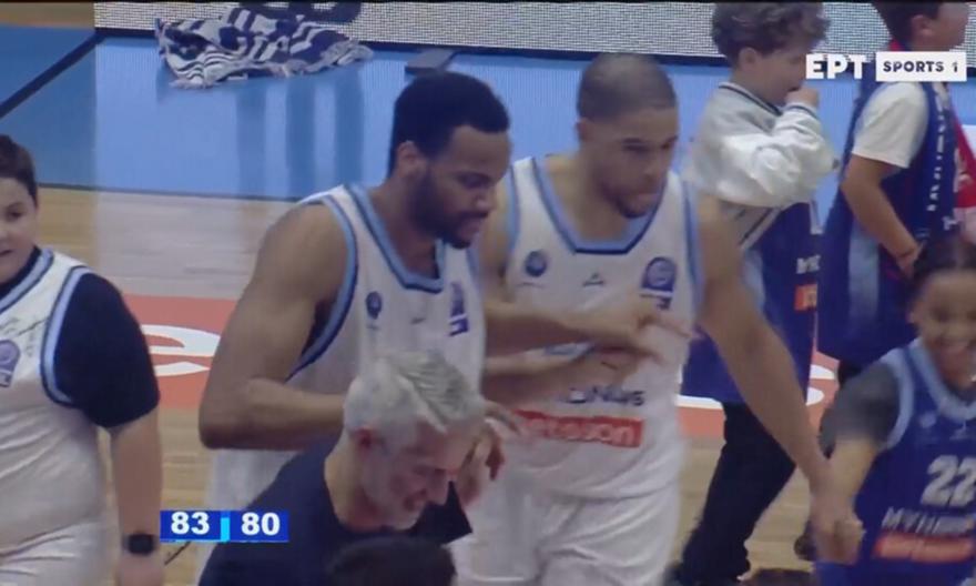 Το έριξαν στον... χορό οι παίκτες της Μυκόνου Betsson μετά τη νίκη επί του Ηρακλή!