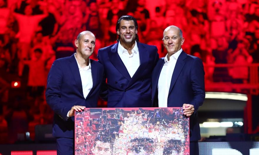 Παρόντες στην τελετή ονοματοδοσίας του κλειστού Αγίου Δημητρίου σε «Γιώργος Πρίντεζης» οι Αγγελόπουλοι