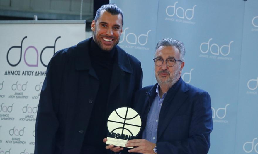 Μετονομάστηκε σε «Γιώργος Πρίντεζης» το κλειστό Αγ. Δημητρίου - «Πάντα οι στιγμές που ξεκινάς είναι αυτές που μένουν»