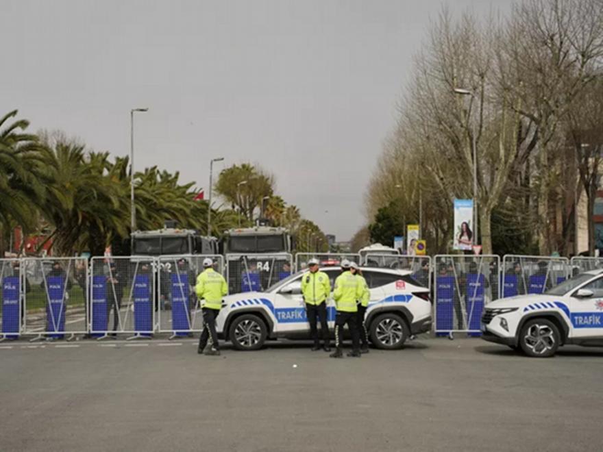 Φρίκη στην Κωνσταντινούπολη: Αποκεφάλισαν γυναίκα και την πέταξαν σε κάδο σκουπιδιών
