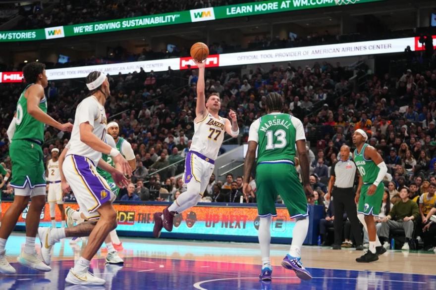 Ντόντσιτς ξανά «δήμιος» των Μάβερικς, μεγάλη ανατροπή των Λέικερς στο Ντάλας