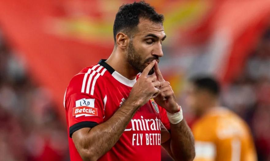 «Χτύπησε» ξανά ο Παυλίδης: Γκολ με πέναλτι στις… αράχνες!