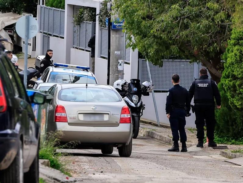 «Παιδί μου πέθανα, μη με σκοτώνεις άλλο»: Συγκλονιστική περιγραφή αυτόπτη μάρτυρα στη Γλυφάδα