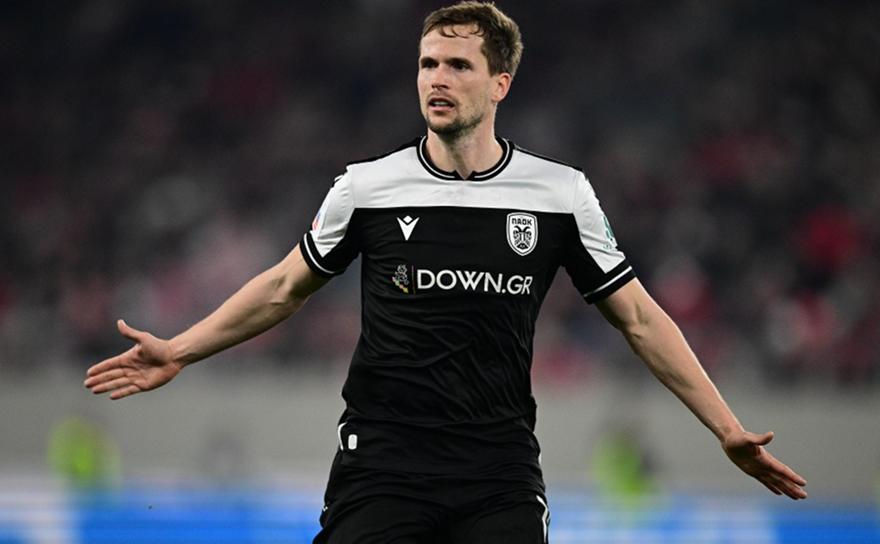 Κεντζιόρα: «Να φτάσουμε στον τελικό του Europa League - Ο Λουτσέσκου είναι θρύλος του ΠΑΟΚ»