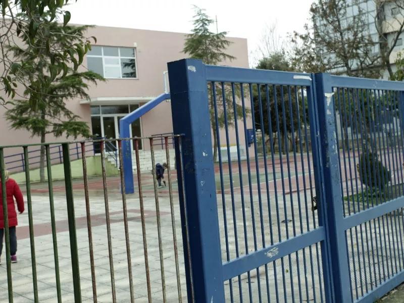 Σε αναστολή άσκησης καθηκόντων η καθηγήτρια που φίμωσε μαθητή στις Σέρρες - ΕΔΕ για όλους τους εμπλεκόμενους