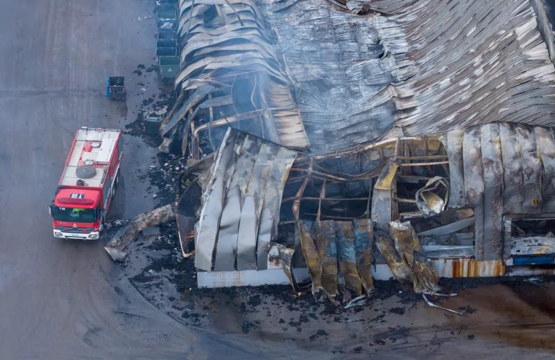 Απόλυτη καταστροφή: Συγκλονιστικές εικόνες από την επόμενη μέρα στη «Βιολάντα»