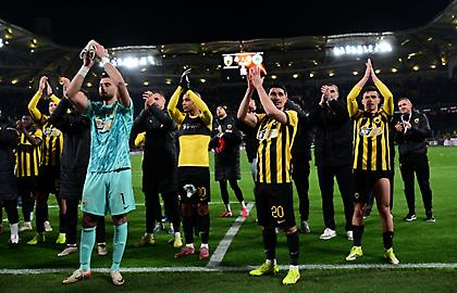 Δίπλα στην ομάδα μπάσκετ με Άλμπα η ποδοσφαιρική ΑΕΚ: «Όλοι στο πλευρό του Σάκοτα και των παικτών μας»