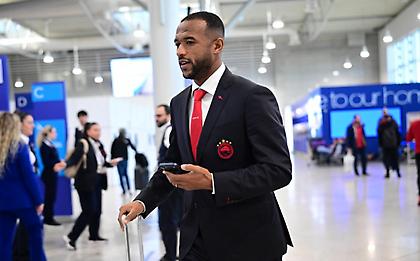 Σταματέλος: «Αλλάζει όλη τη χρονιά του με νίκη στο Άμστερνταμ ο Ολυμπιακός»